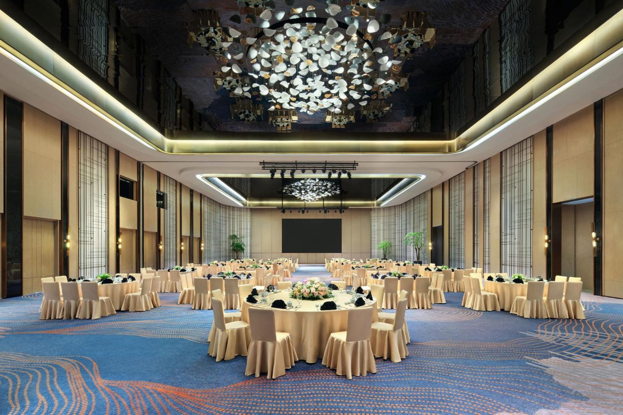 Sheraton Kuching Hotel Kültér fotó