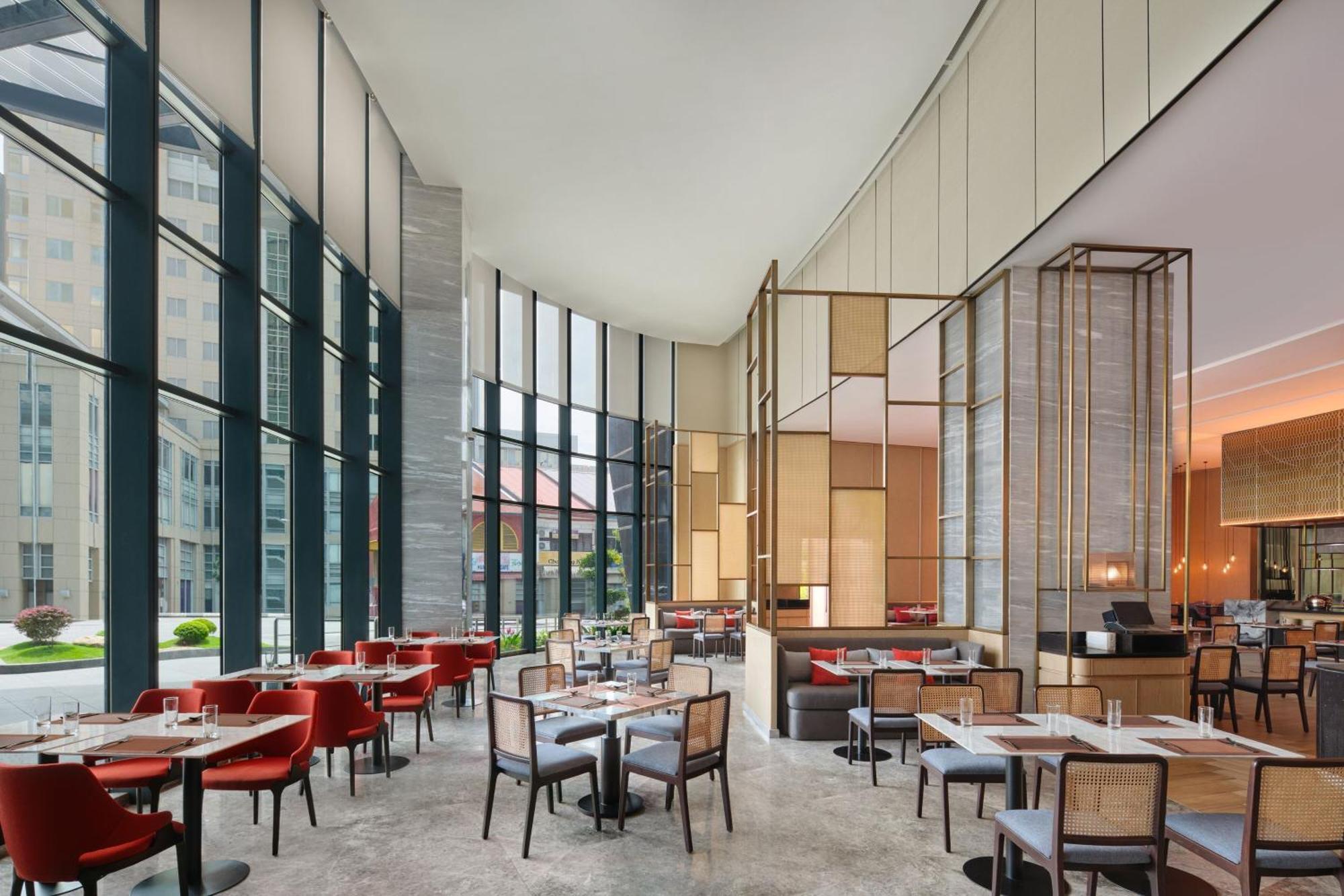 Sheraton Kuching Hotel Kültér fotó