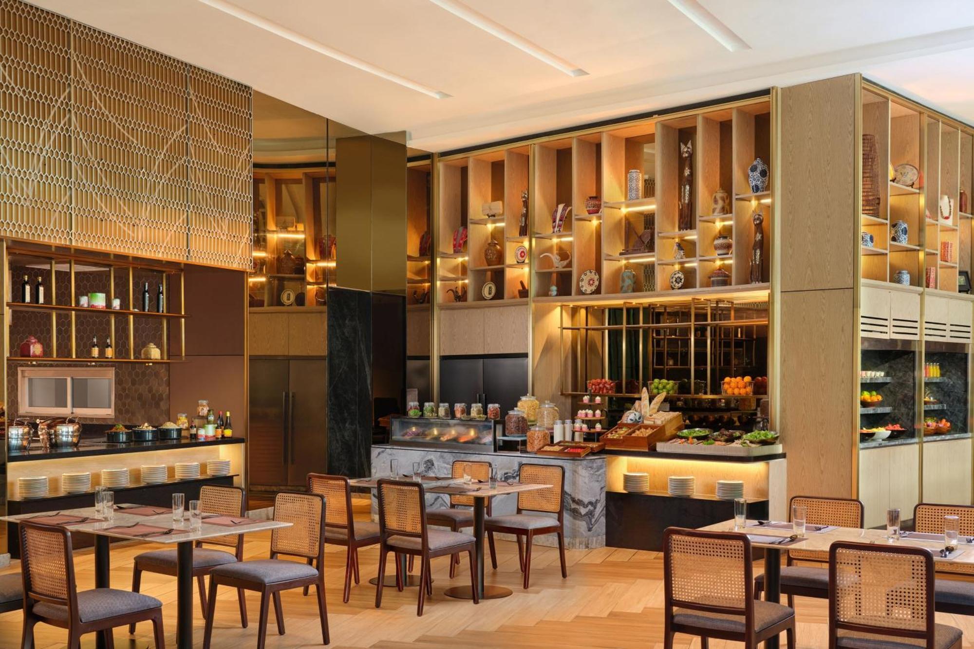 Sheraton Kuching Hotel Kültér fotó